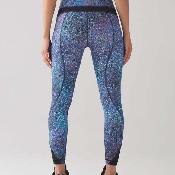 Lululemon mermaid inspires - Picture 3 of 3